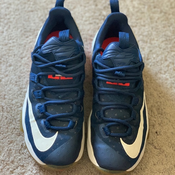 Nike Lebron - Picture 2 of 6